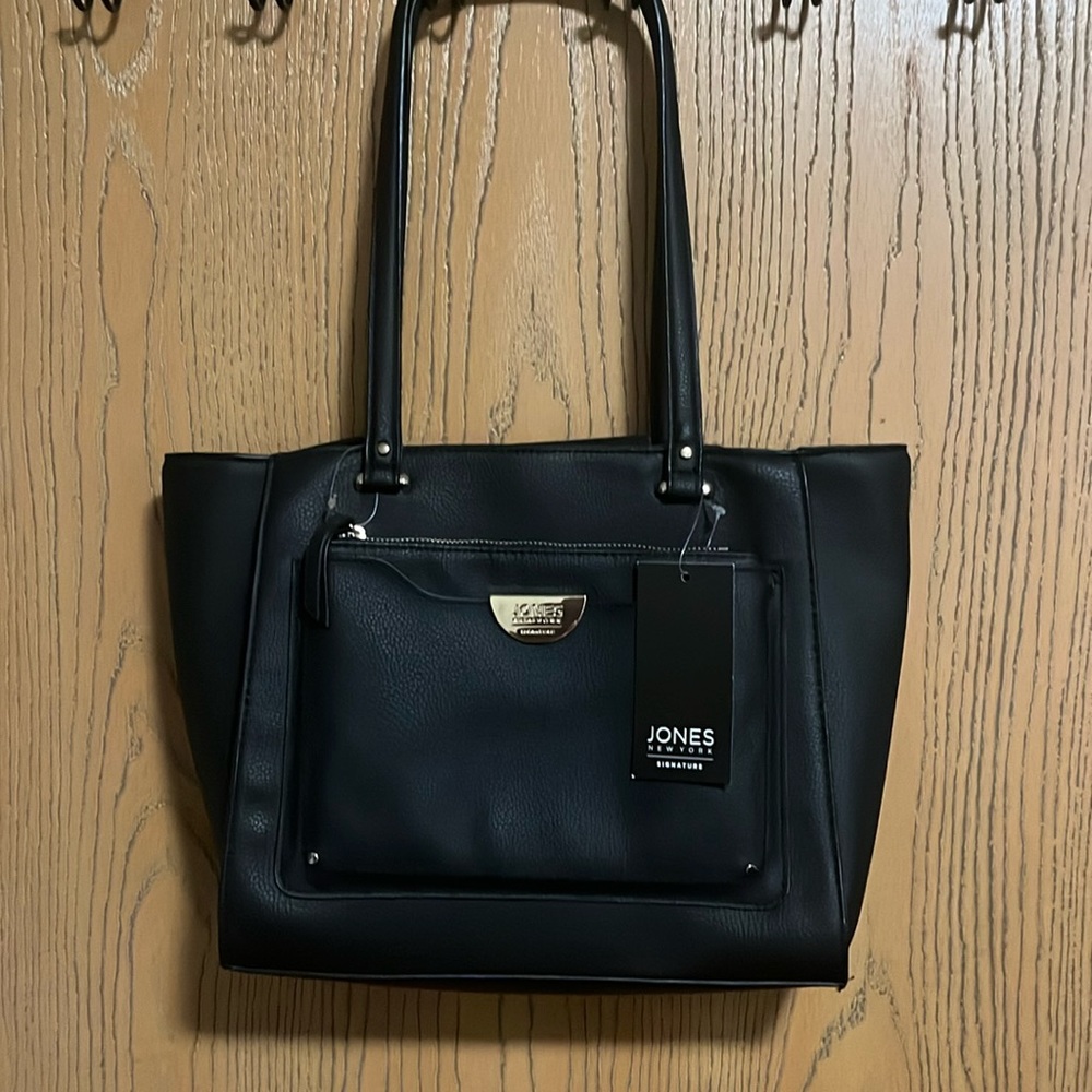 *Purse*